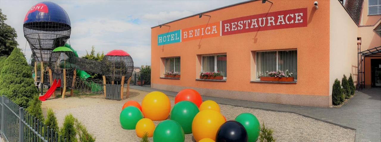 Benica Hotel Benesov  Luaran gambar
